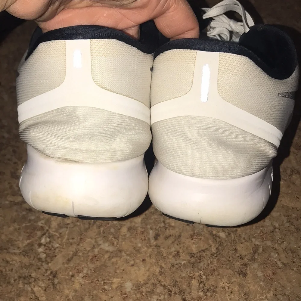 Men’s Nike Free RN Sneakers